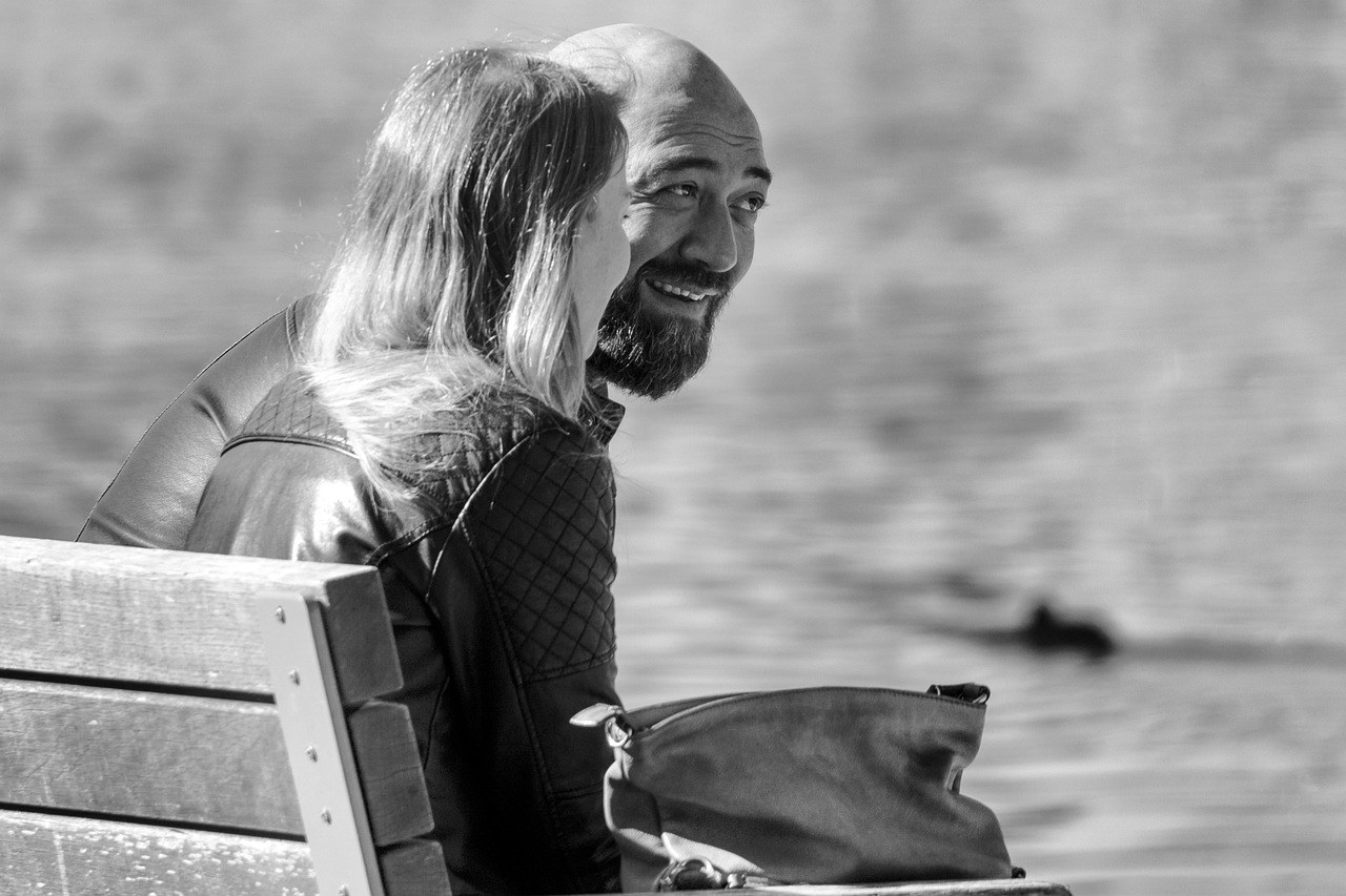 73 najboljih Tinder uleta i otvarača za privlačenje pogleda i poticanje odgovora