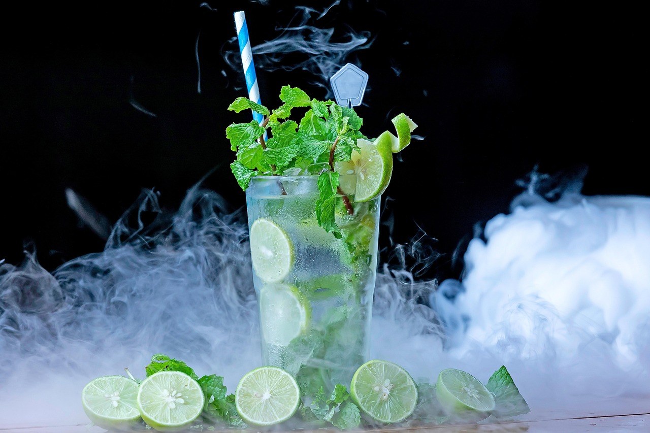 Miješani signali: zašto ih ljudi koriste, 23 znaka, vrste i kako reagirati