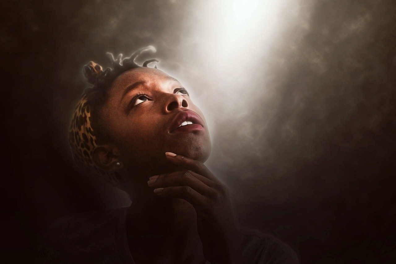 Suptilni znakovi da grudi nisu prirodne - vodič za prepoznavanje