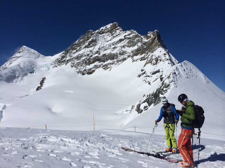 57 znakova i pravila za threesome te najbolji savjeti i pozicije