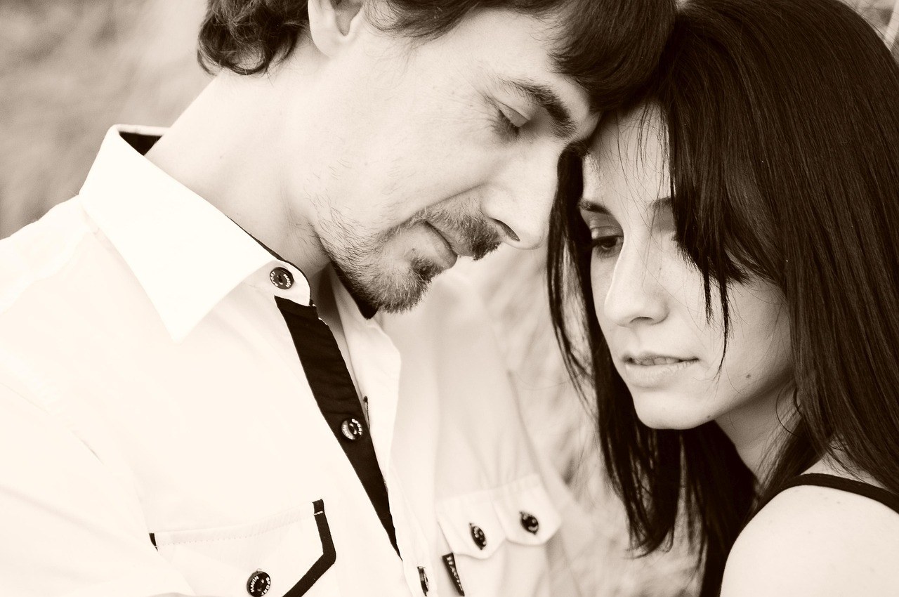 Upoznavanje s oženjenim muškarcem: 28 istina prije nego što se zaljubiš u njega