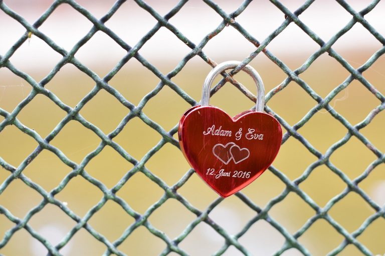 Kako izlaziti uz socijalno distanciranje i osjećati se povezanije nego ikad