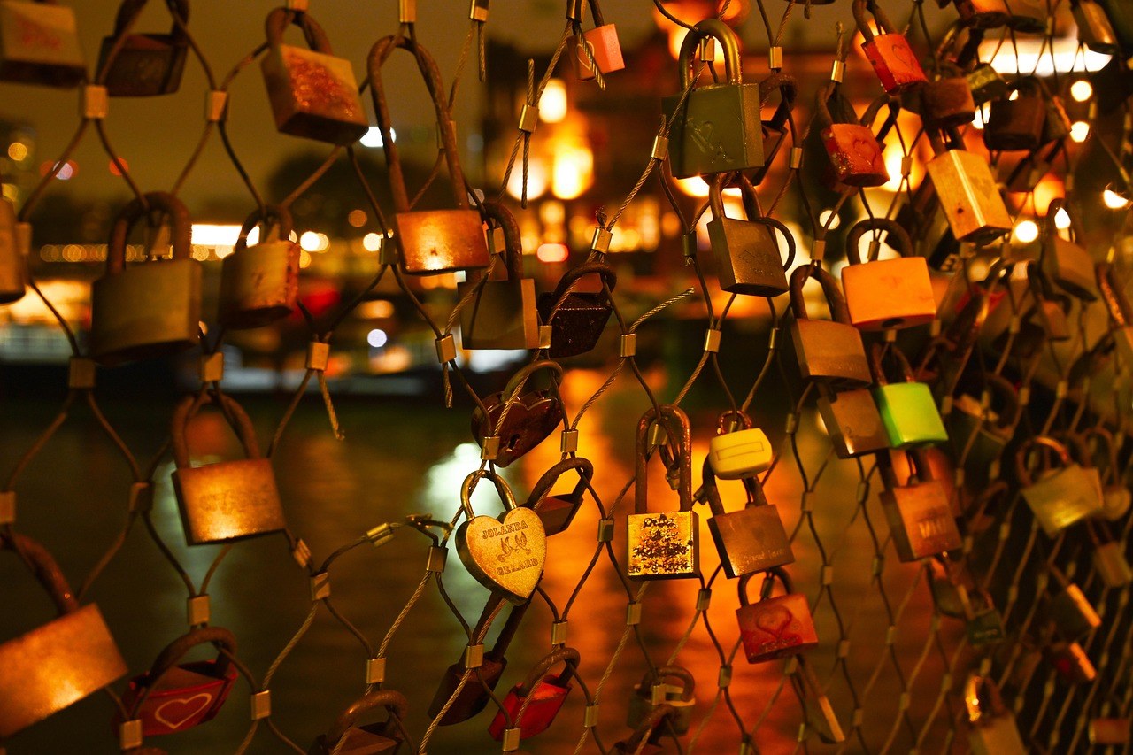 27 bolnih znakova da ti simpatija ne uzvraća osjećaje