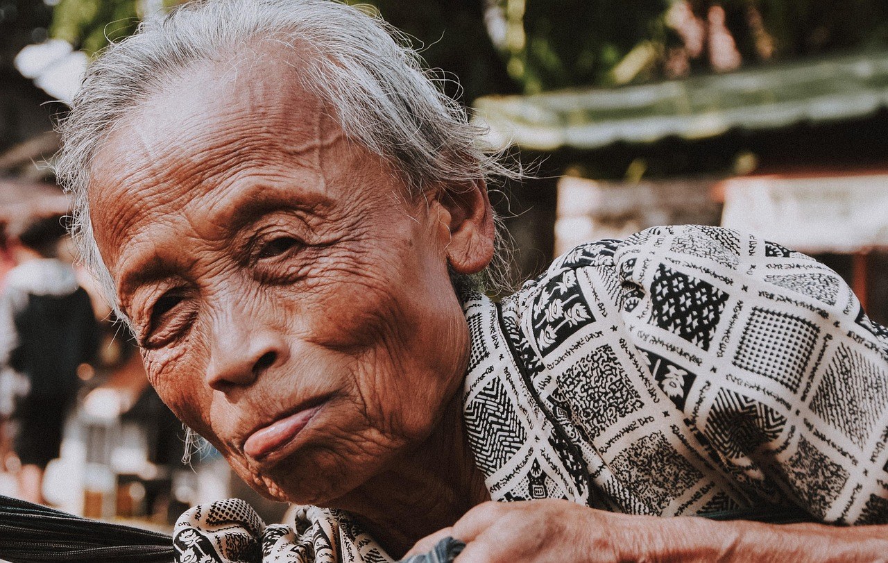 29 tajnih načina kako diskretno flertovati i učiniti da te požele nesvjesno