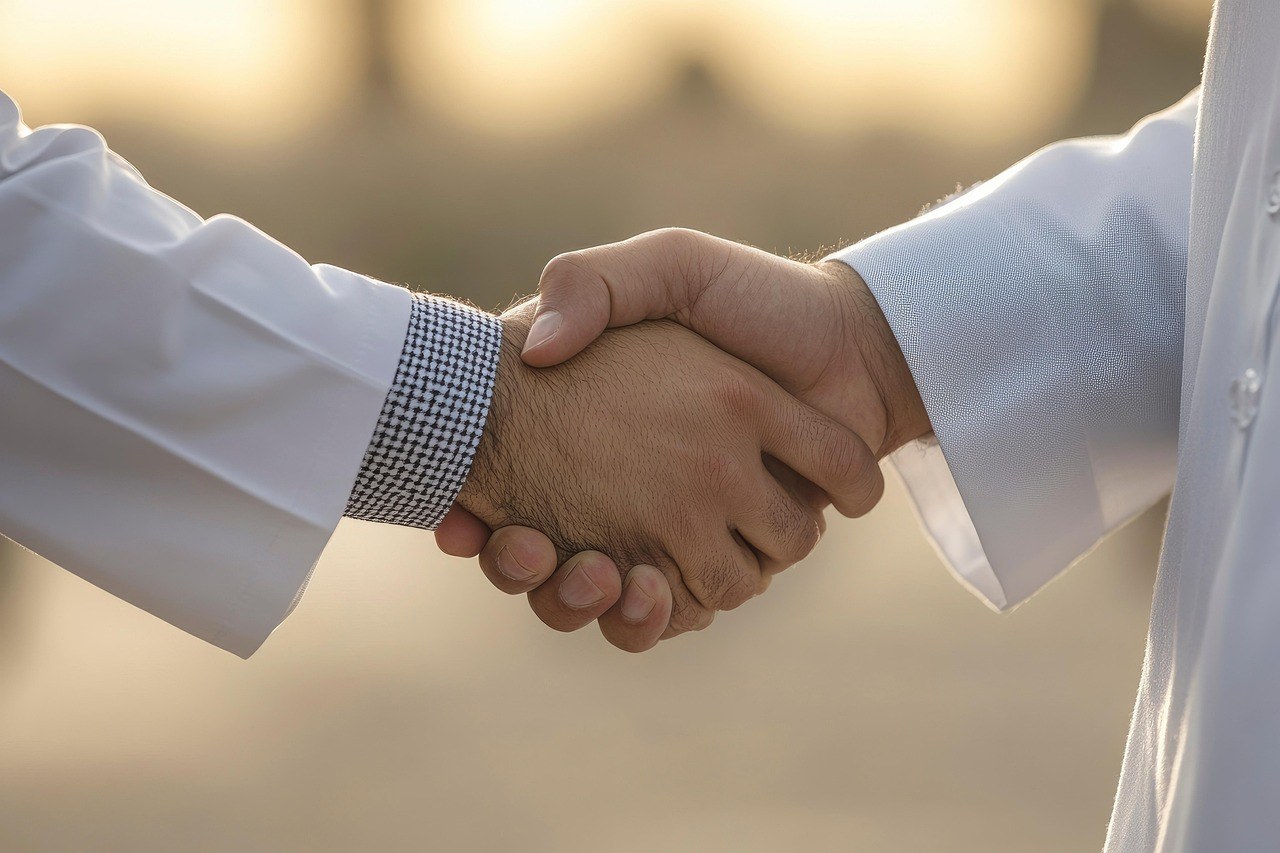 Seks na prvom spoju: trebate li popustiti porivu?