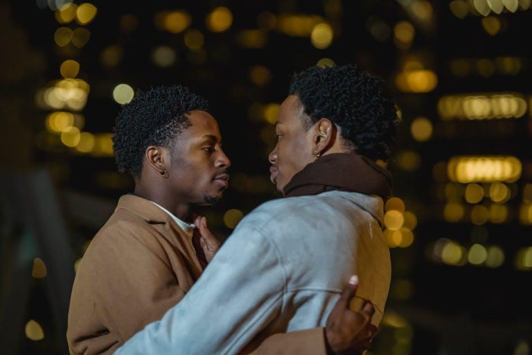 Sve je dopušteno u ljubavi i ratu: značenje i 20 načina kako učiniti pravu stvar