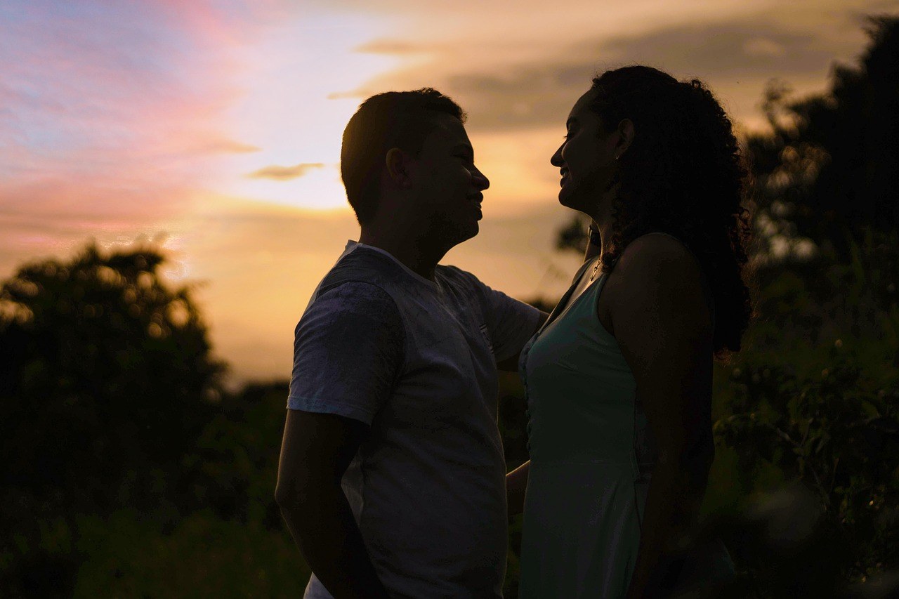 156 seksi, prljavih pitanja za muškarca koja će ga napaliti samo slušanjem