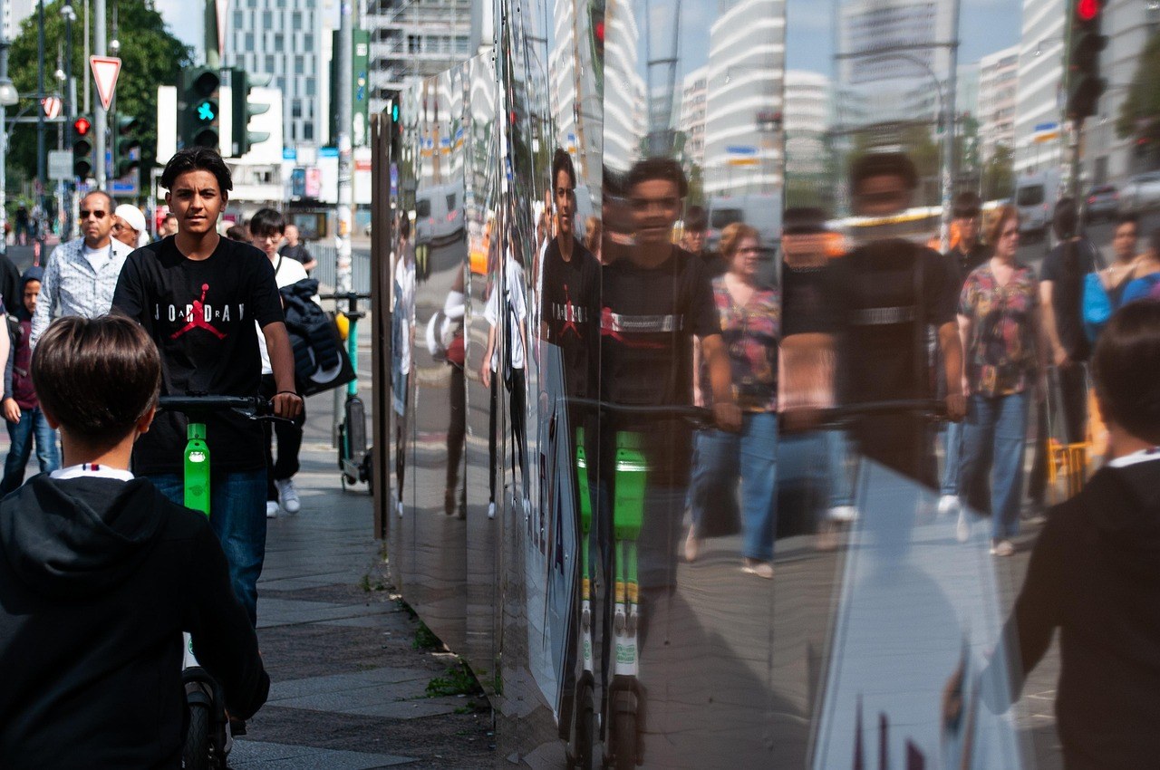 Što reći u aplikaciji Tinder : 30 tajni kako porukama impresionirati svakoga