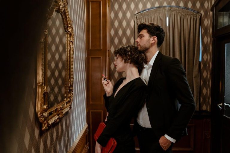 Neizvjesnost u vezi: osjećaj, uzroci i 32 načina kako je riješiti