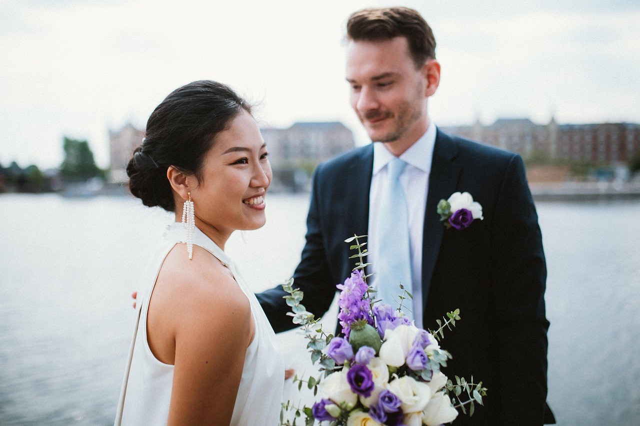 Biti single vs. u vezi: 18 prednosti, mana i stvari koje morate znati