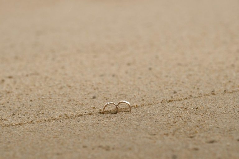 Biti single vs. u vezi: 18 prednosti, mana i stvari koje morate znati