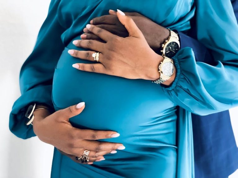 22 sitna znaka da prepoznaš ima li tip mali paket i prije nego što ga vidiš