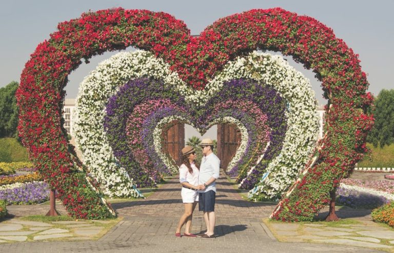 16 razloga zašto cure vole muškarce s naočalama i smatraju ih zanimljivima